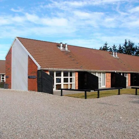 6 Person On A In Bl Vand Holiday home