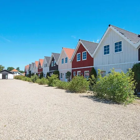 6 Person On A In Bl Vand Blåvand