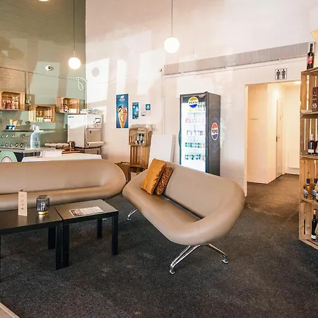 別荘 Cosy Retreat In ブラーバンド